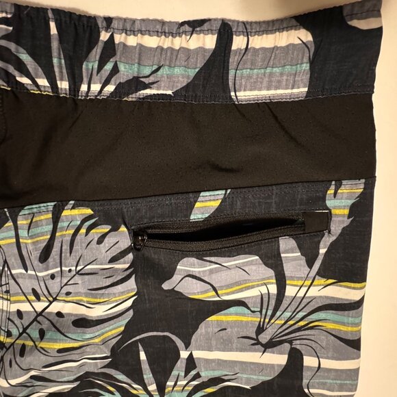 Mens Medium Speedo Tropical Black Floral Swim Board Shorts Surf Tech Volley - Picture 7 of 9